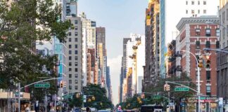 NYC street scene
