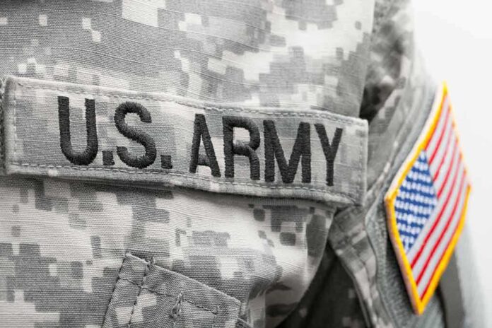 252903799 featured image US Army uniform with American flag patch