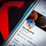 Dem Debate Clip Resurfaces – Unraveling Party Lines! Phone screen showing Twitter profile with spacescapes.